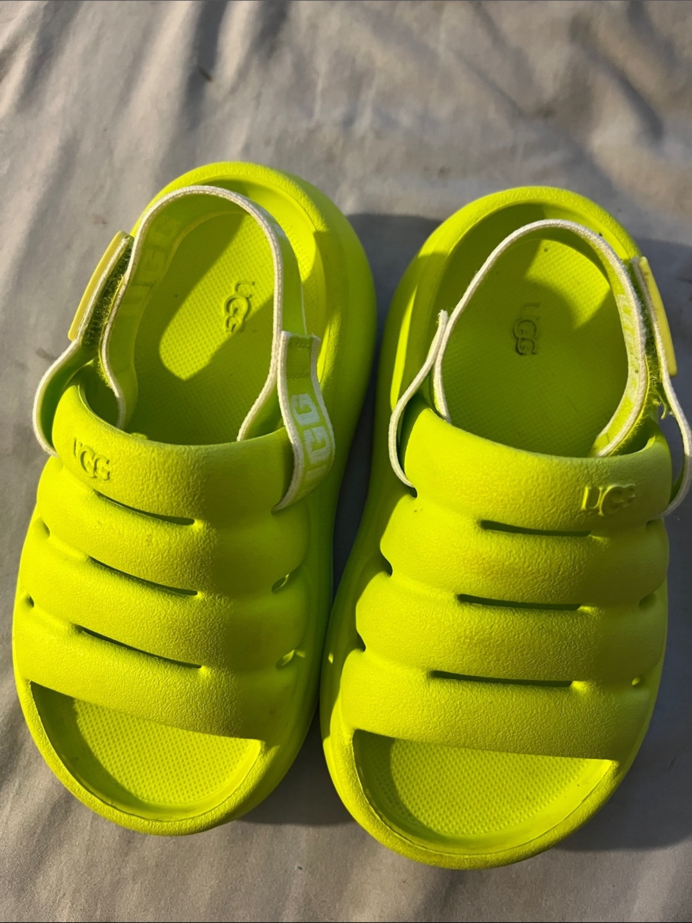UGG Kids' Neon Lime Foam Sandals